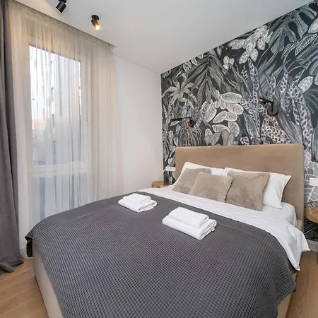 1 Bedroom Next To Gediminas Avenue By Reside Baltic