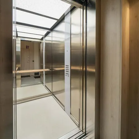 1 Bedroom Next To Gediminas Avenue By Reside Baltic Apartment Vilnius