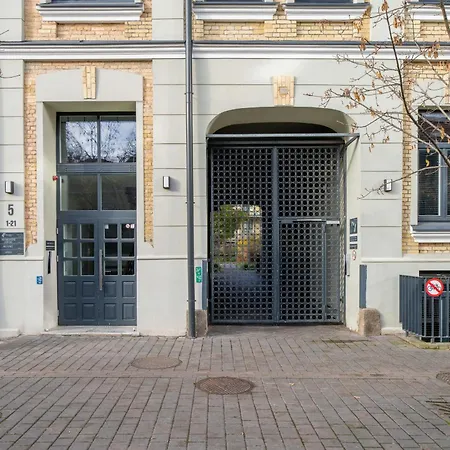 1 Bedroom Next To Gediminas Avenue By Reside Baltic